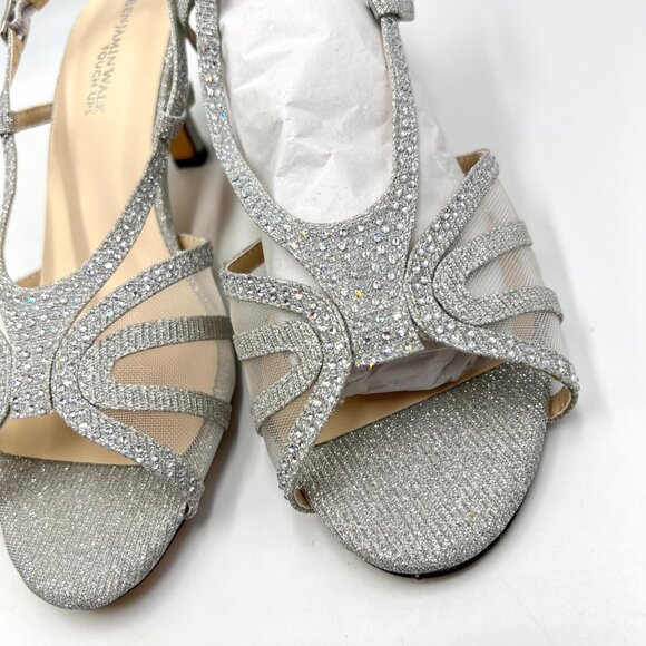 7W 7 WIDE WIDTH Touch Ups Clara Silver Low Kitten Heels Dress Sandals Shoes - Picture 4 of 14